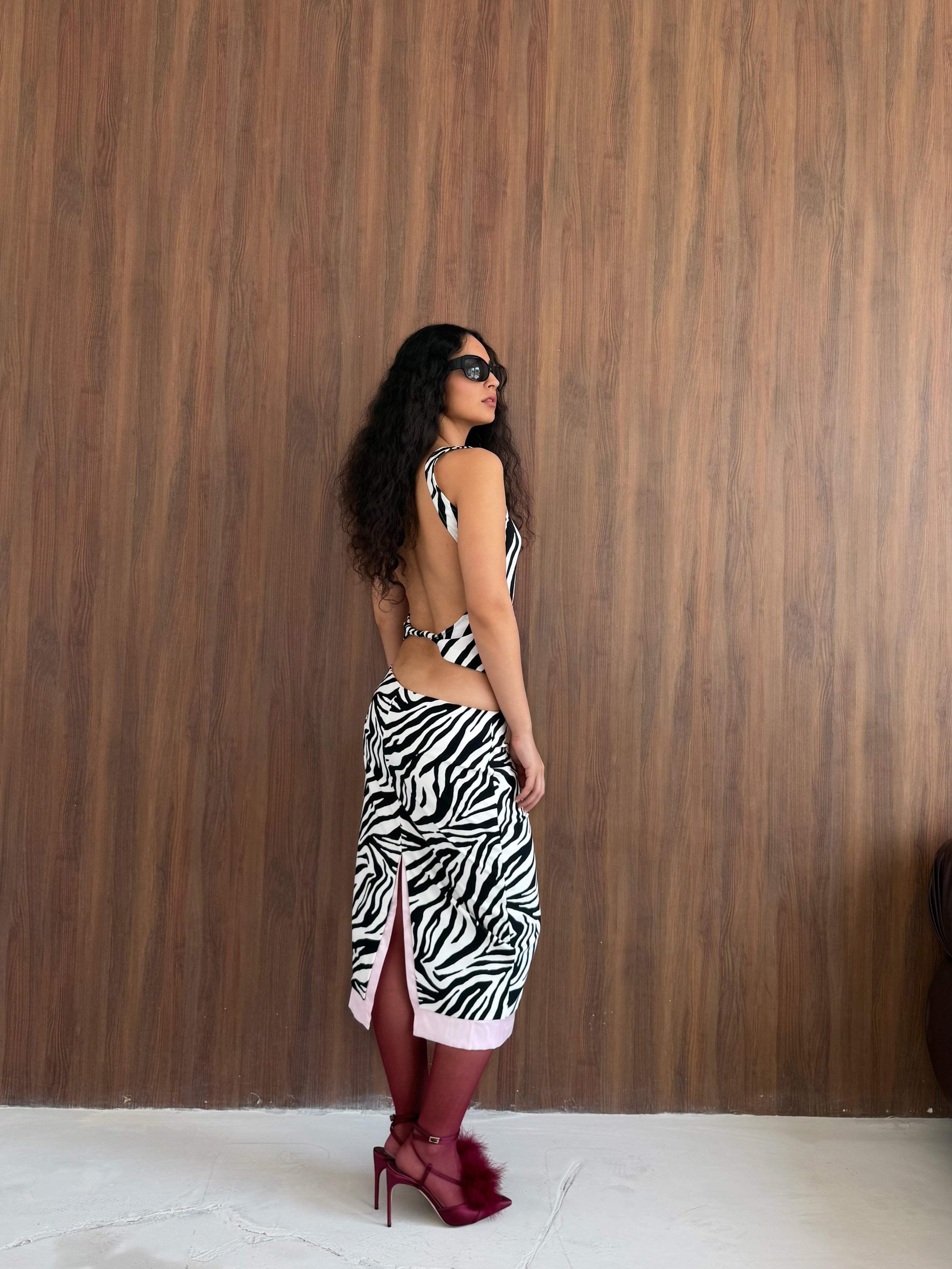 “plot twist” backless top